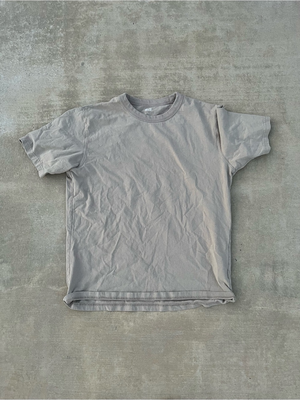 UNIQLO Neutral Gray Sand Men's Crewneck Blank T-Shirt size L
